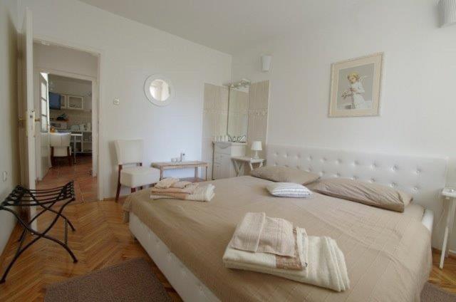 Apartments Lorenandreja Rab Town Zewnętrze zdjęcie